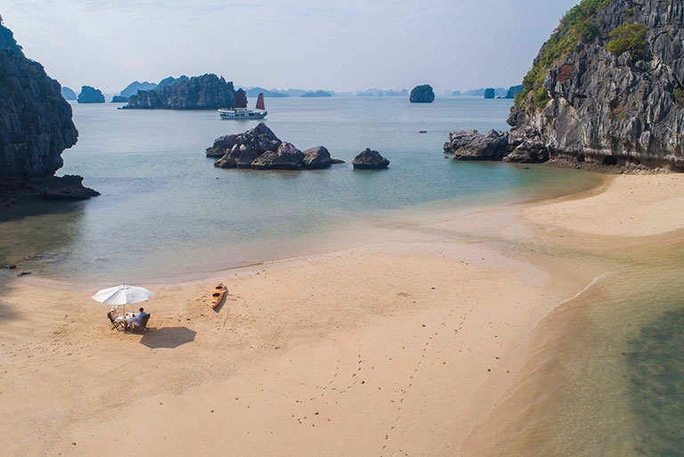 La Casta Cruise Halong & Cat Ba Express Bus: The Ultimate Travel Guide to Ha Long Bay and Cat Ba Island