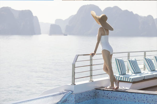 The Rise of Boutique Cruises in Lan Ha Bay: Why La Casta Cruise Halong Stands Out